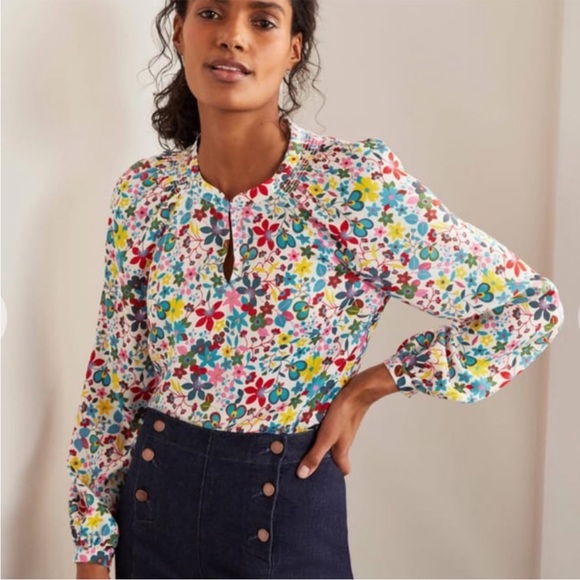 Boden Tops - Boden Kitty Floral Smocked Neck Lightweight Blouse Size 4